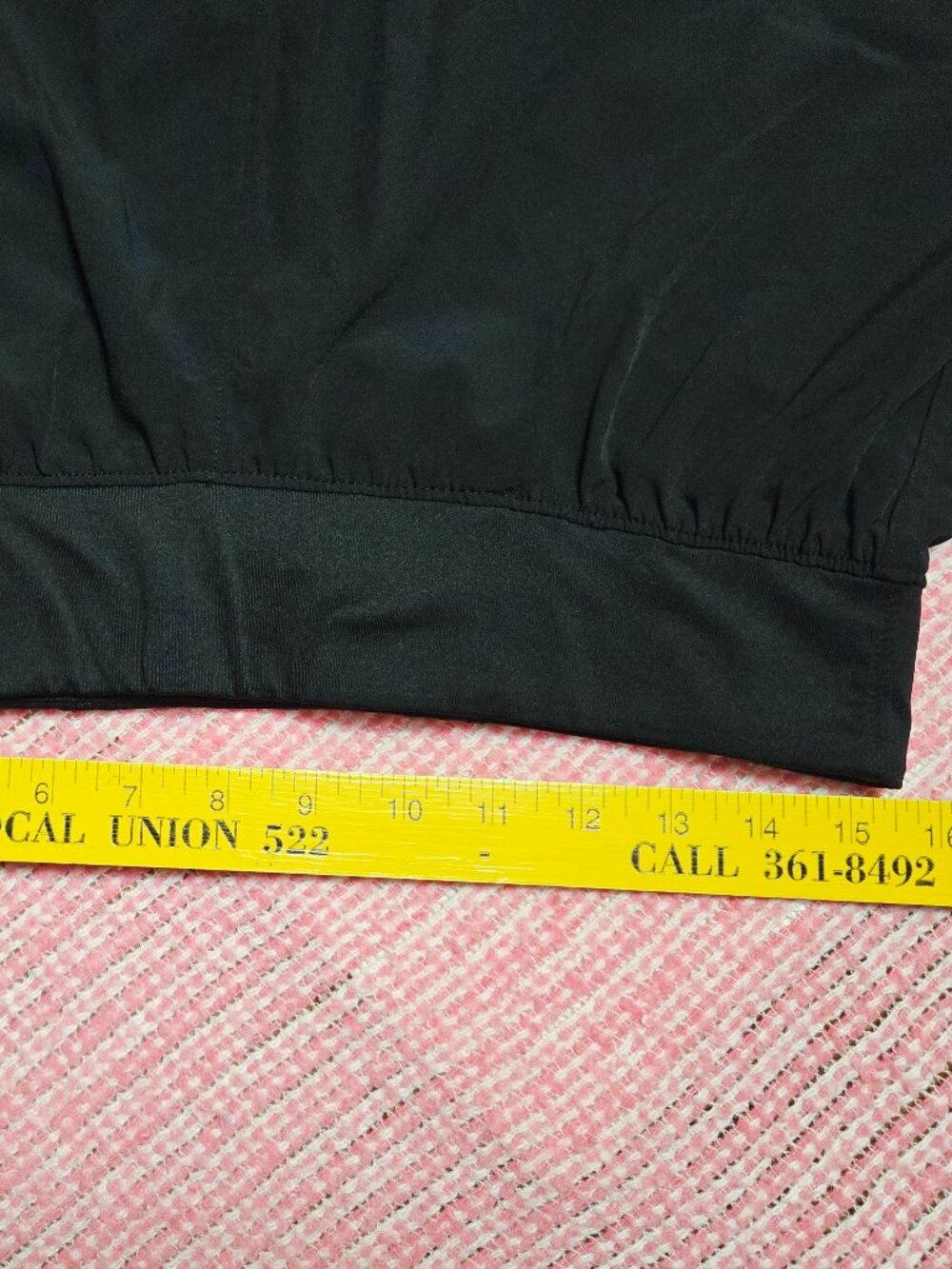 EUC Under Armour Women's Black Running Shorts Built-In Panties Fitted Large Poly - Picture 13 of 13